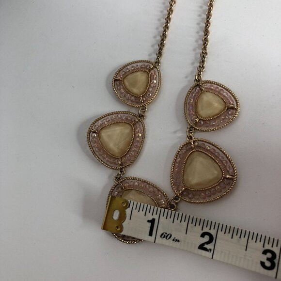 FRANCESCA'S Meera Pink Gold Beaded Statement Necklace - Picture 7 of 8